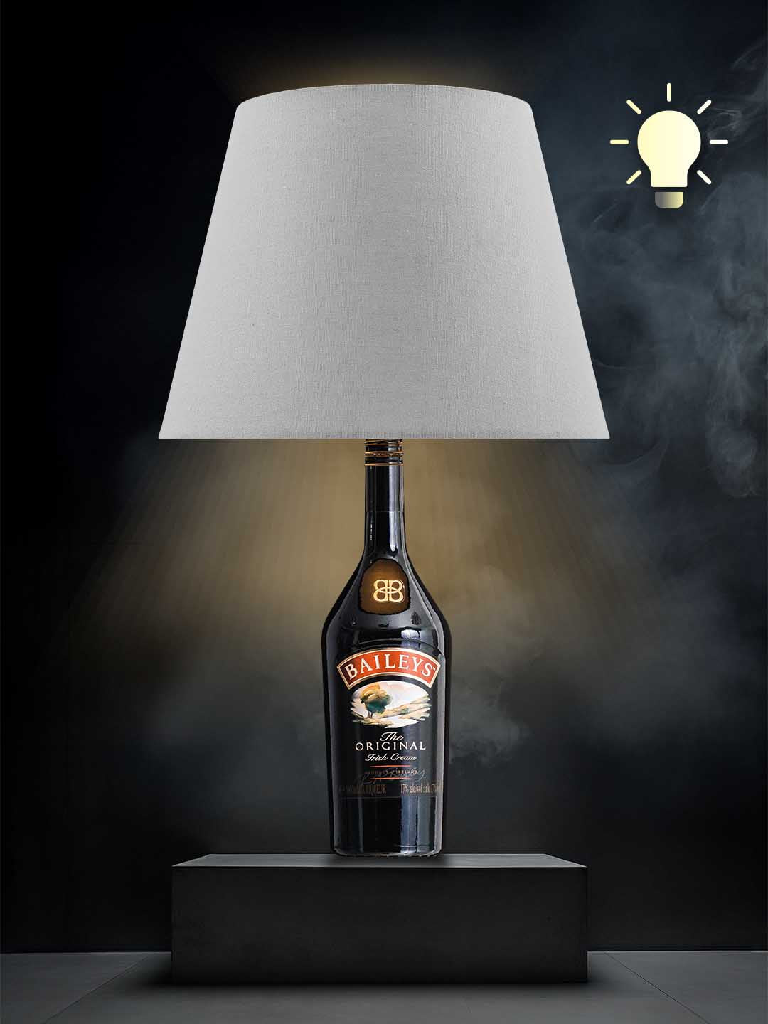 Lampe aus einer Baileys-Flasche → warmweiß, Grau