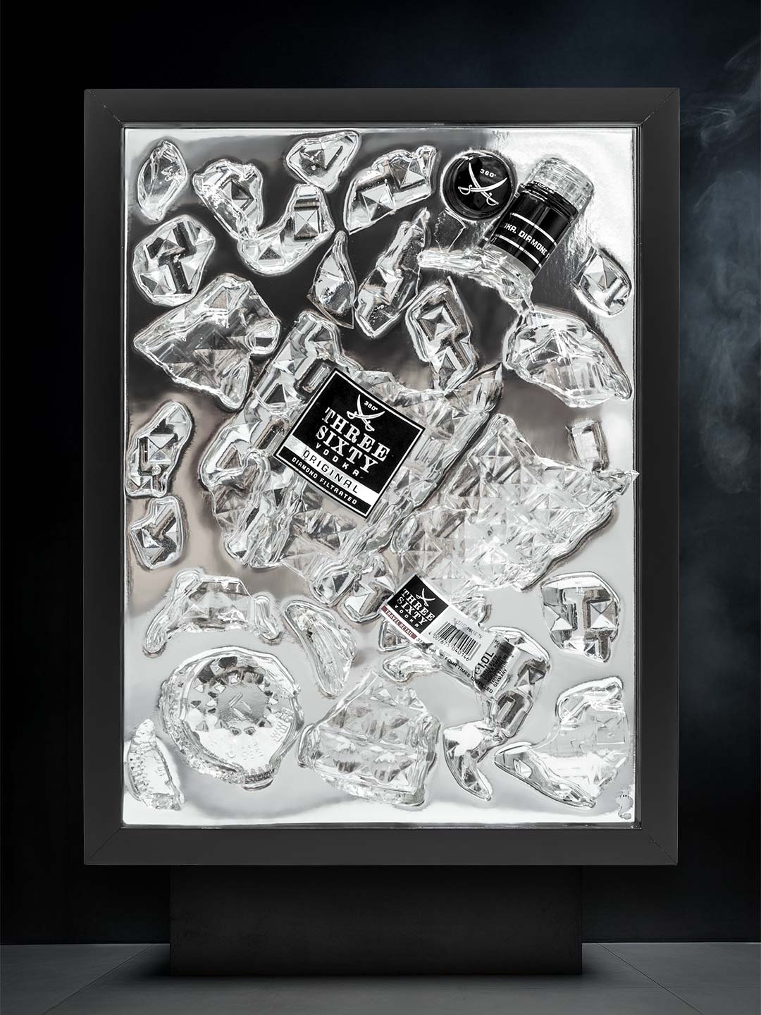 Wandbild aus einer Three Sixty Flasche - frontal, gespiegelt