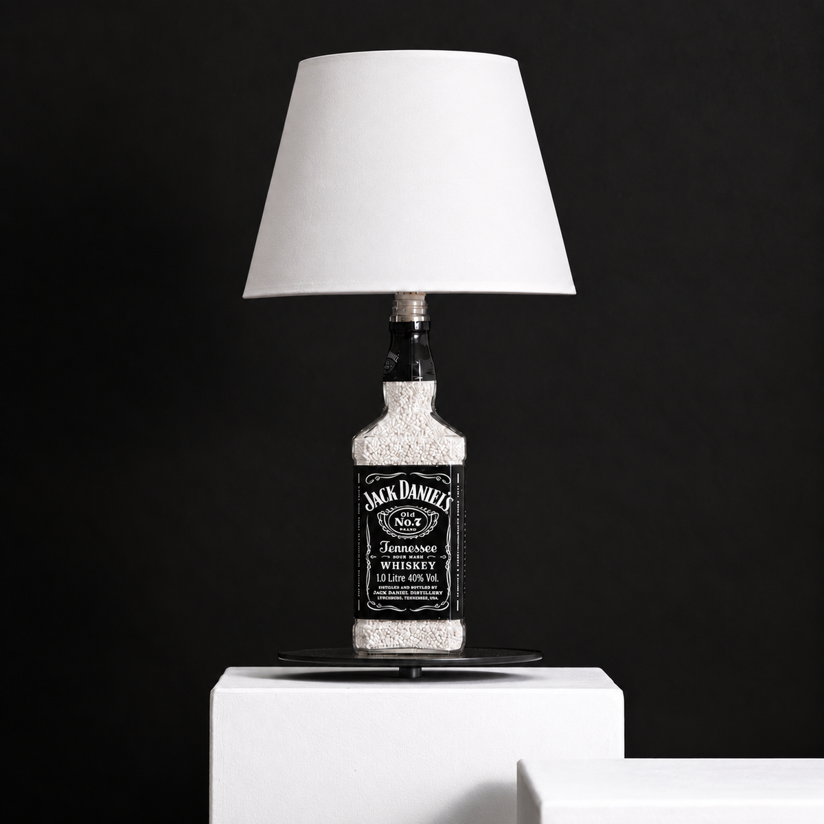 Captain Jack Flaschenlampe – mit weißem Lampenschirm