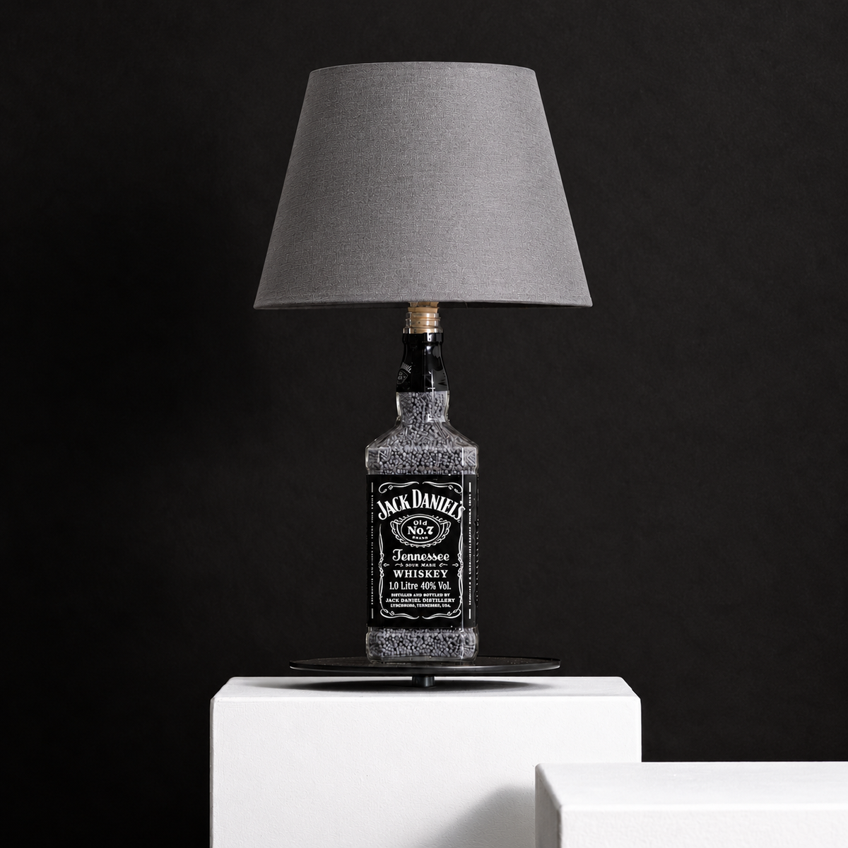 Captain Jack Flaschenlampe – mit grauem Lampenschirm