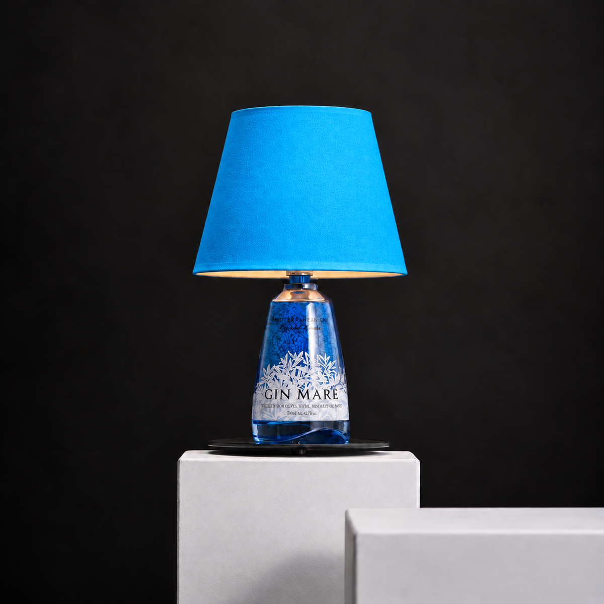 Ginflut Flaschenlampe – mit blauem Lampenschirm